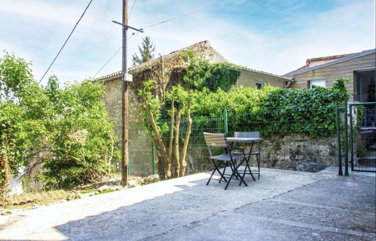 Les Logis Poitevin - Maisons - Terrasses - Detente بواتييه المظهر الخارجي الصورة